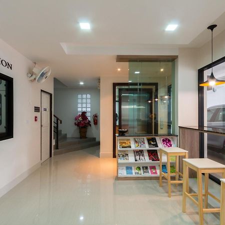 Peaberry Place - พีเบอร์รี่เพลส Bangkok Dış mekan fotoğraf